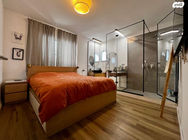 גג/ פנטהאוז, התאנים 6, מרכז העיר, קרית אתא