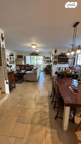 דו משפחתי, חצב 84, בת חפר, בת חפר