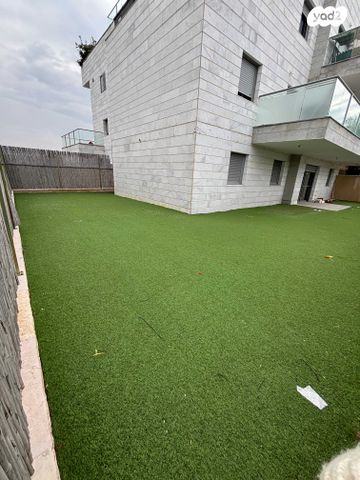 דירת גן, יואל 11, פסגות אפק, ראש העין