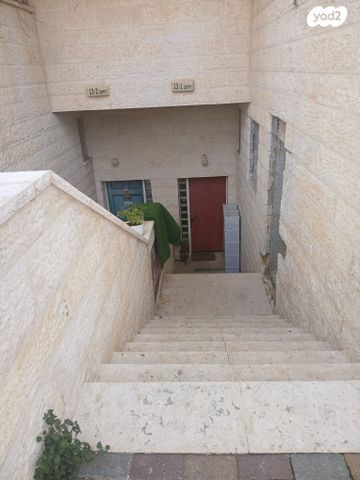 דופלקס, חצב 13, גבע בנימין, אדם - גבע בנימין