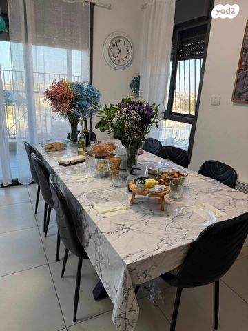 דירה, הרב חזקיה שבתאי 17, רמות, ירושלים