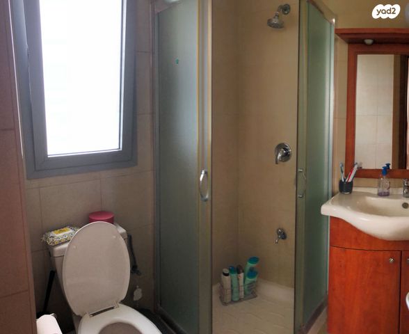 דירה, זלמן שז"ר 10, נווה גנים, קרית מוצקין