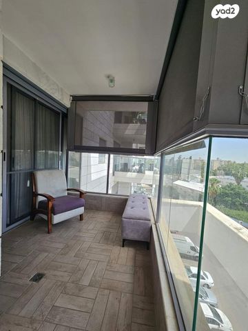 דירה, יגאל אלון 4, המרכז האזרחי, רמלה