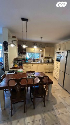 דו משפחתי, חצב 84, בת חפר, בת חפר