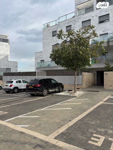 דירת גן, יואל 11, פסגות אפק, ראש העין