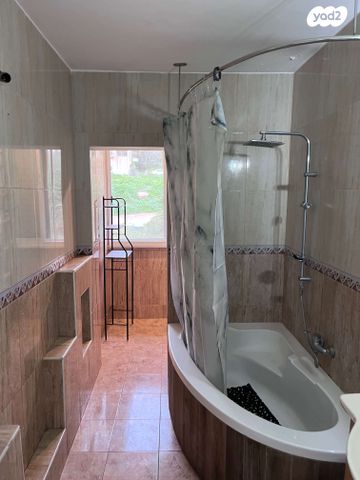 דירה, השופטים 39, אחוזת כנרת, טבריה