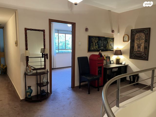 דו משפחתי, הזית 10, שאר העיר, מזכרת בתיה