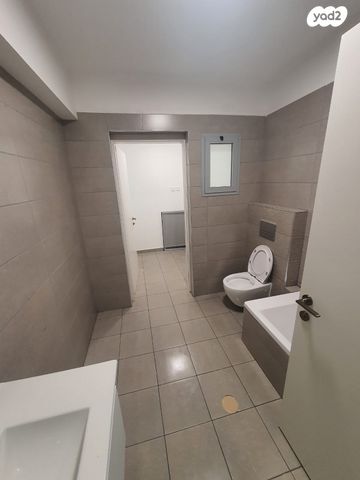 דירה, רבי נחמן מאומן 16, השחר, דימונה