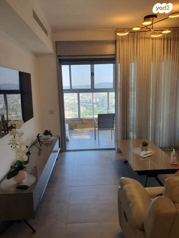 דירה, תורה ועבודה 4, בית וגן, ירושלים