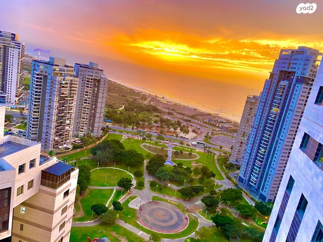 דירה, יצחק שדה 8, דרום מערב ותיק, בת ים