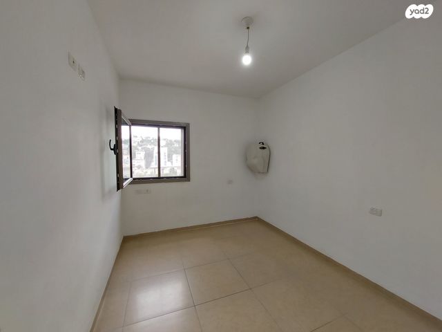 דירה, בנימין ד'ישראלי 21, אחוזה, חיפה