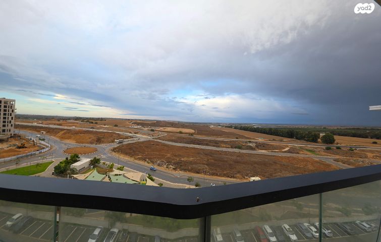 גג/ פנטהאוז, הרב אבא אבוחצירה 31, שדרות בפארק, שדרות