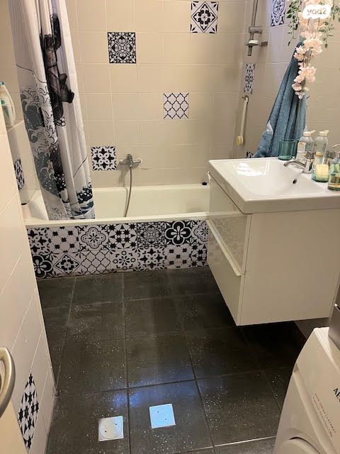 דירה, ישראל אהרוני 8, א' / צפון מזרח העיר, רחובות