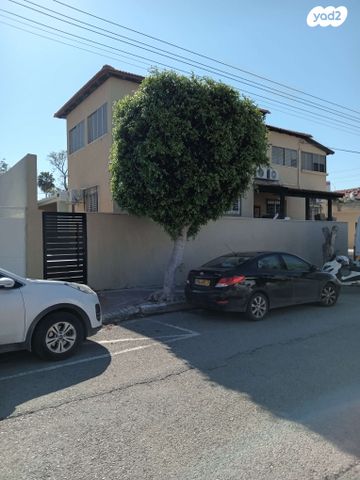 דו משפחתי, אביר יעקב 17, נוף הירדן, בית שאן