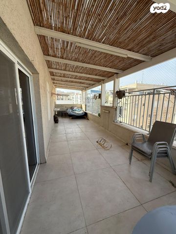 דופלקס, החומש 17, מגדיאל, הוד השרון