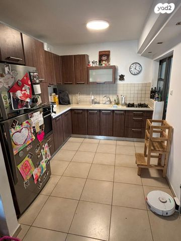 דירה, האימהות 16, סביוני נצר סירני, נס ציונה