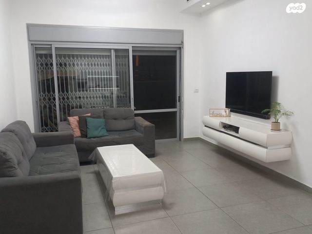 דירה, משה צדקה 5, נווה מאיר, רמלה