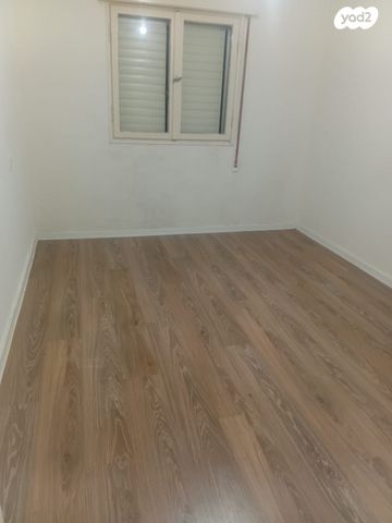 דירה, קרן היסוד 23, רובע ד', אשדוד