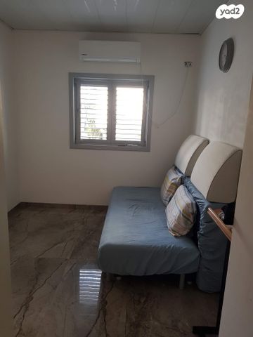 דירה, הרב הרצוג 8, הר שלום, בני ברק