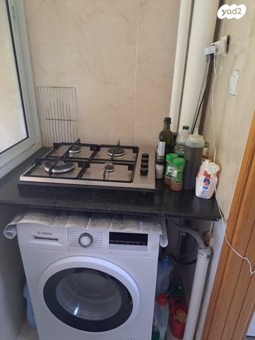 דירה, הגיבורים 8, שיכון ב, טבריה