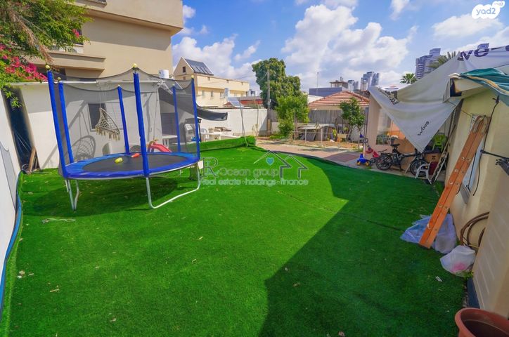 בית פרטי/ קוטג', אברהם אבן עזרא 3, רמת חן ובן ציון, נתניה