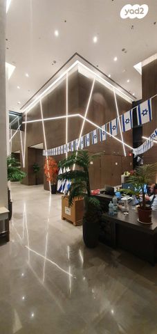 דירה, הרב ניסנבאום 37, אזור תעשיה, בת ים