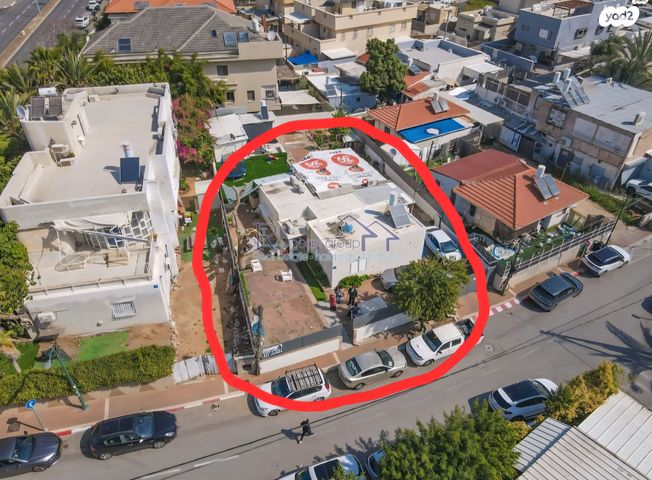 בית פרטי/ קוטג', אברהם אבן עזרא 3, רמת חן ובן ציון, נתניה