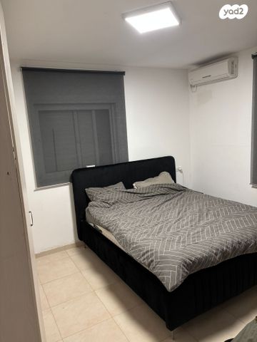 בית פרטי/ קוטג', יוכבד בת מרים 19, נווה מנחם, באר שבע