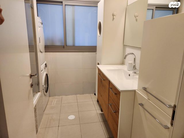 דירה, אהוד מנור 2, קרית אילון, חולון