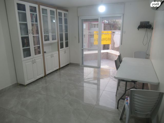 דירה, שדרות גת 213, הקוממיות, קרית גת