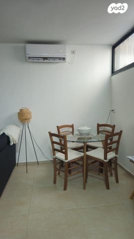 יחידת דיור, רוטשילד 18, המרכז הותיק, אור עקיבא