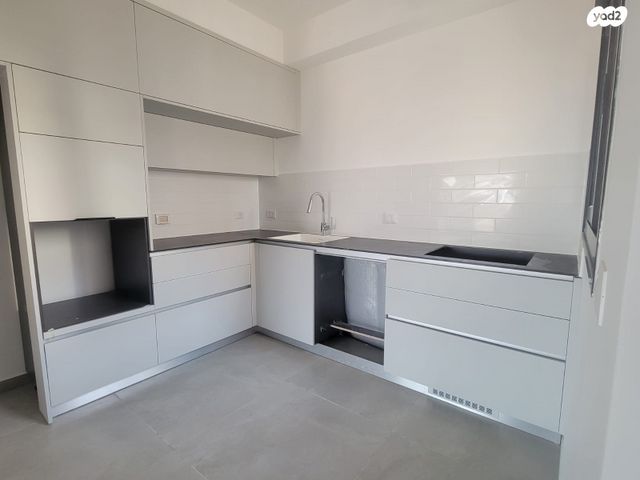 דירה, אמנון ליפקין שחק 6, נוף הטיילת, נתניה