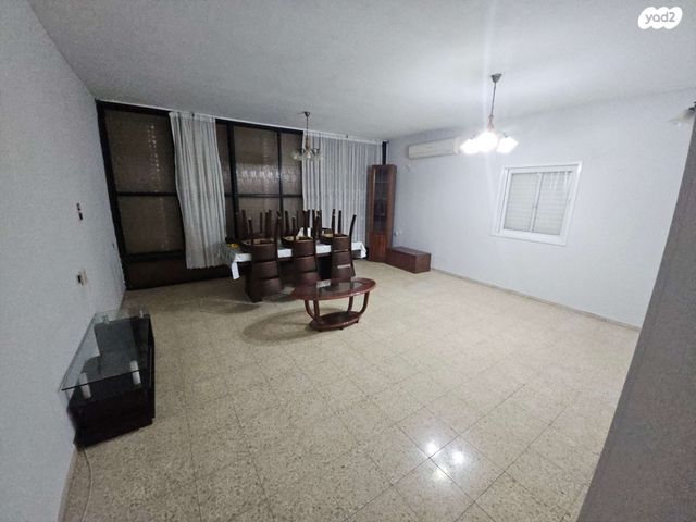 דירה, שדרות דב הוז 61, נאות רחל, חולון