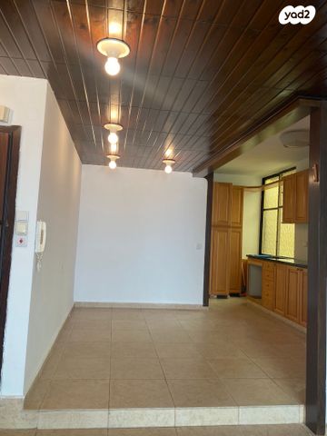 דירה, רמב"ם 15, הגבול רוטשילד, בת ים