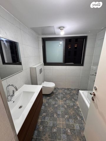 דירה, מגיני נגבה 2, מרכז, הרצליה