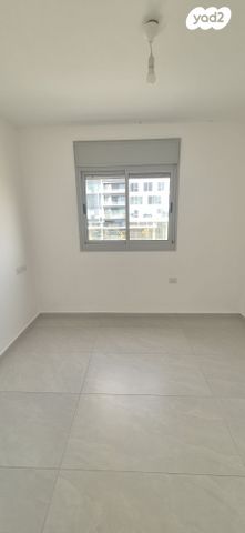 דירה, קרל פופר 9, קרית המדע, נתניה