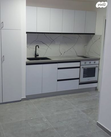 יחידת דיור, לוס אנג'לס 1, אופיר, אילת