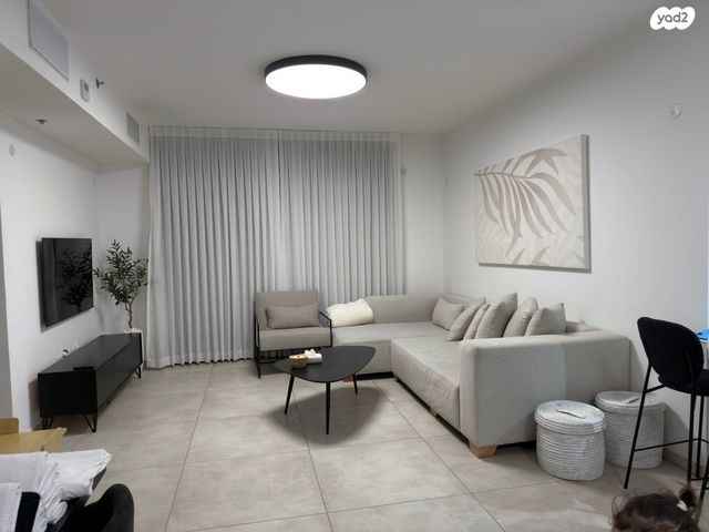 חיים לסקוב 3