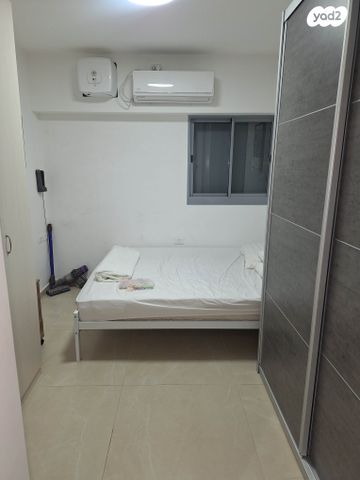 דירה, השופטים 10, אחוזת כנרת, טבריה