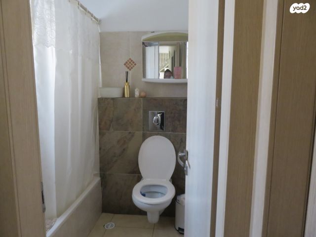 דירה, רבי שלמה יוסף גניחובסקי 4, קרית הרצוג, בני ברק