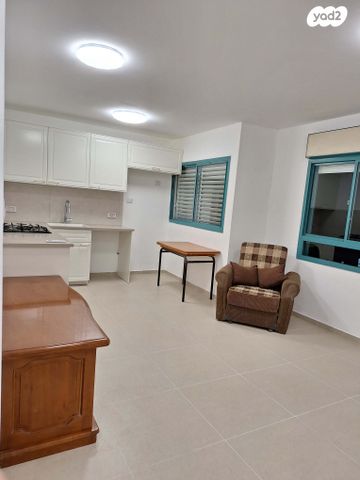 דירה, ארבע עונות 16, גני אביב, לוד