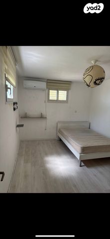 דירה, יצחק שדה 14, שיכון ג', קרית שמונה