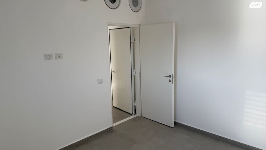 דירה, דניאל 3, ניצנה, בת ים