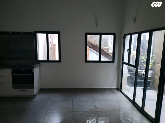 דירה, יום טוב 33, כרם התימנים, תל אביב יפו