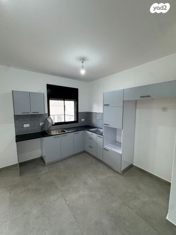 דירה, ההגנה 27, יעקב, בנימינה גבעת עדה