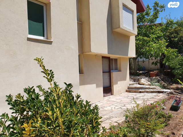 דירה, ברק בן אבינועם 5, שכונת אלרואי, קרית טבעון