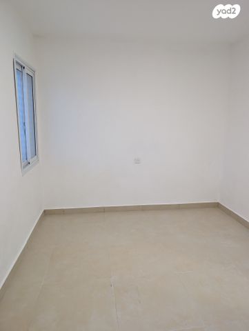 דירה, רענן 1, נעורים, ערד