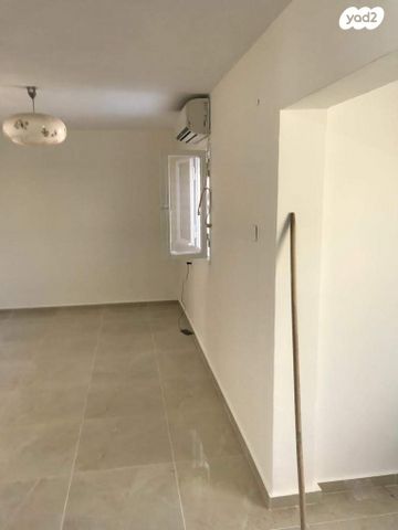 גיורא יוספטל 35