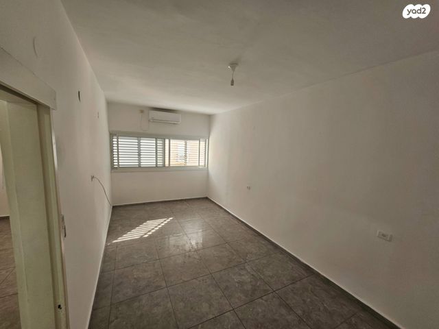 דירה, אחד העם 11, א' / צפון מזרח העיר, רחובות