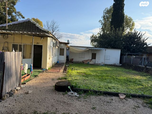 דירת גן, הברושים 26, תל עדשים, תל עדשים